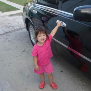 Meet your Posher, Kenia